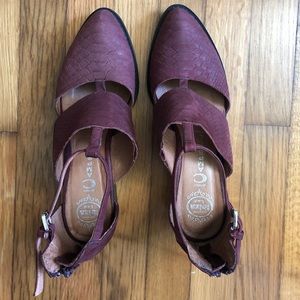 Jeffrey Campbell maroon gator  cut-out booties